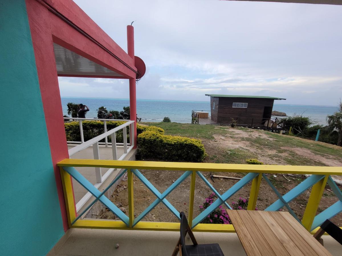 321 Surprise Beach House And Glamping Archibolds Exterior photo