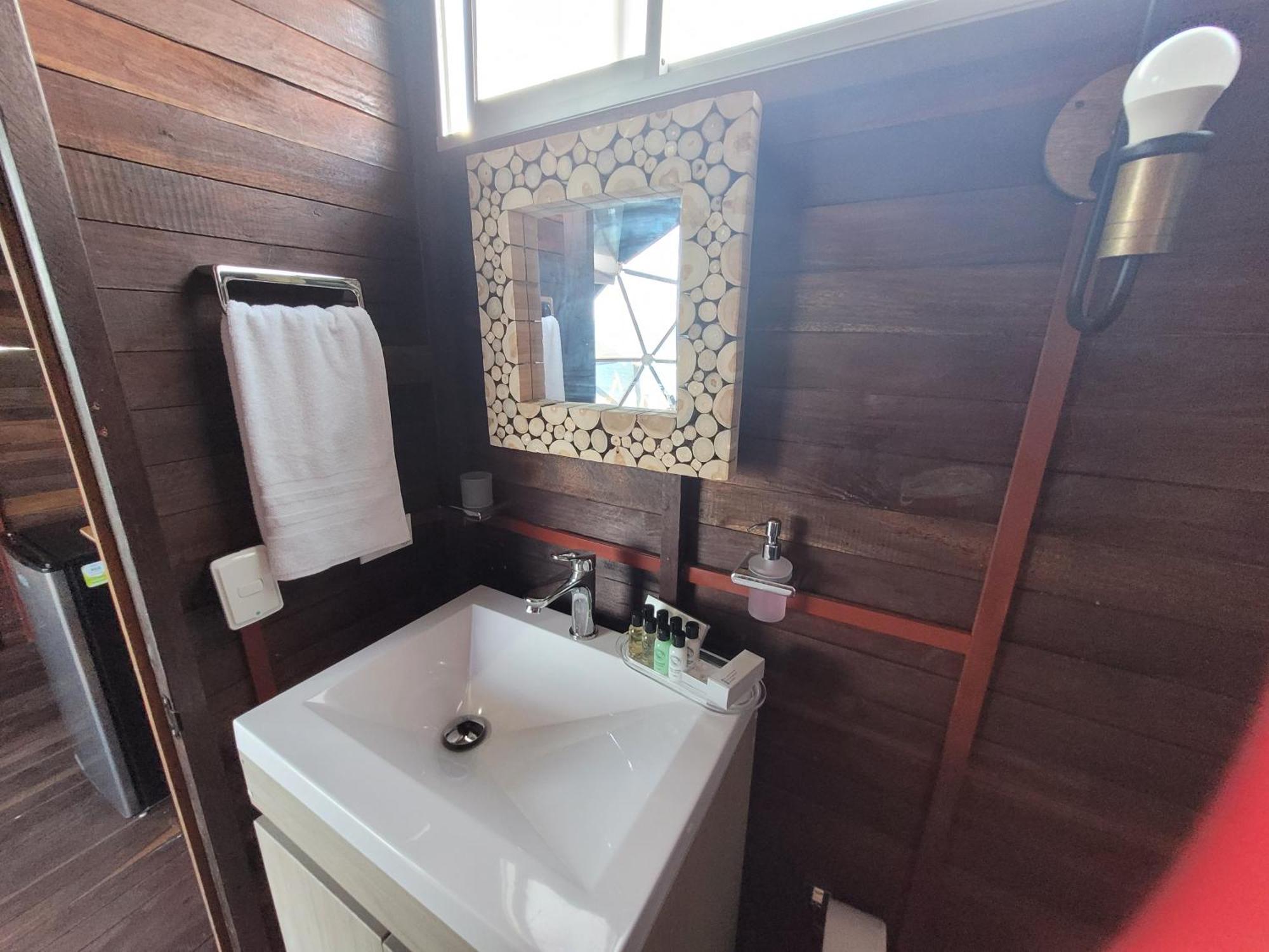 321 Surprise Beach House And Glamping Archibolds Exterior photo
